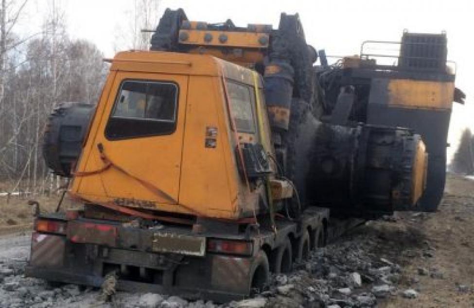 Подсчитаны убытки от повреждения асфальта тяжелой техникой между селами Легостаево и Гусельниково