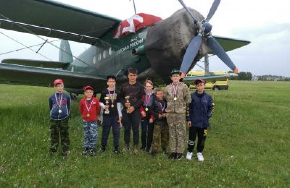 Линевские школьники стали победителями областных соревнований авиационного моделирования
