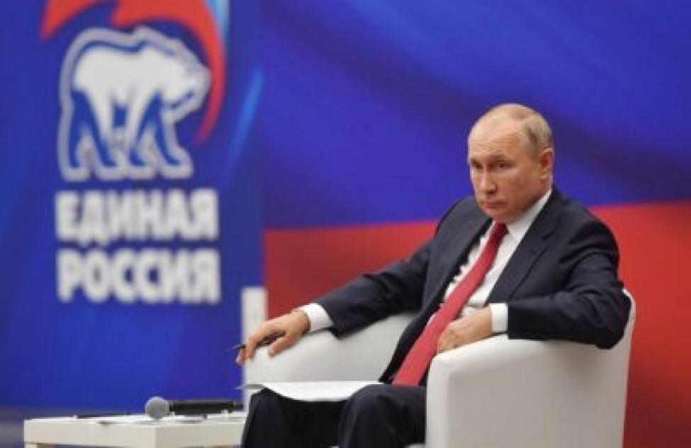 По 10 тысяч рублей обещал выплатить пенсионерам Владимир Путин