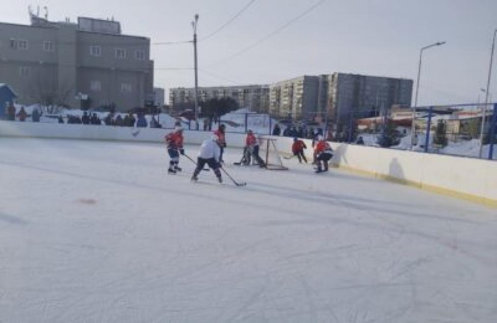 Товарищеские матчи по хоккею прошли в Линево