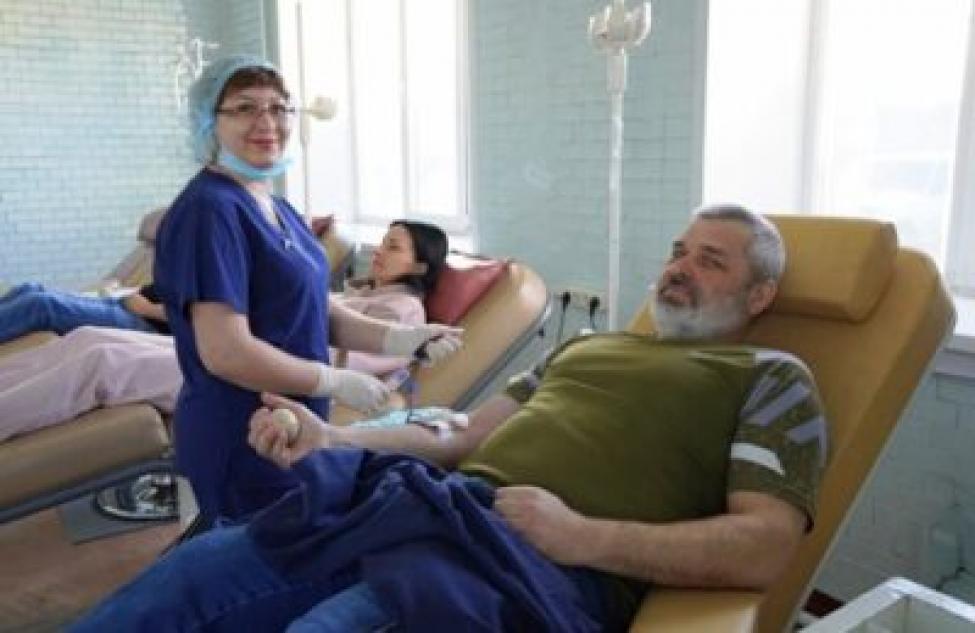 14 литров крови сдали работники из АО «Искитимцемент»