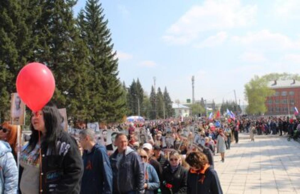 Около 200 тысяч человек прошли в «Бессмертном полку» в Новосибирской области