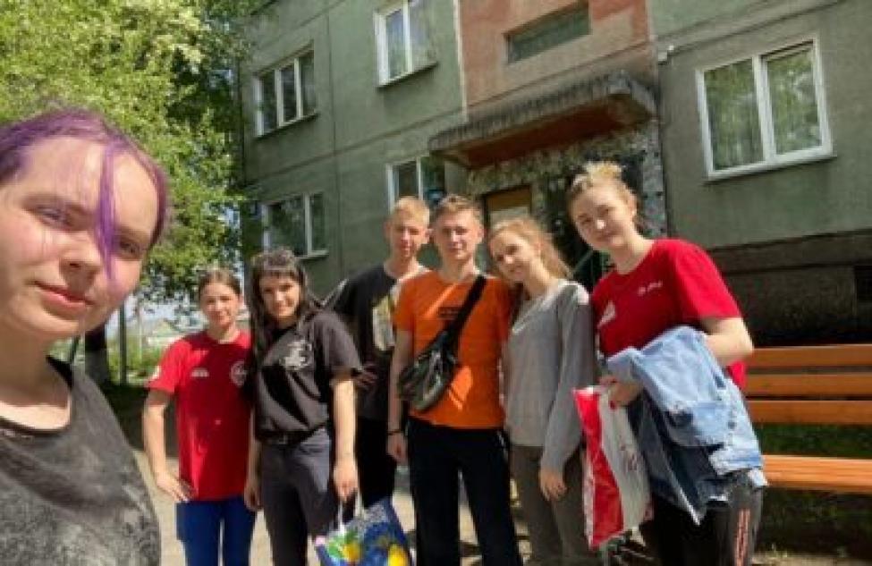 Волонтеры Искитимского района помогли погорельцам из Линево