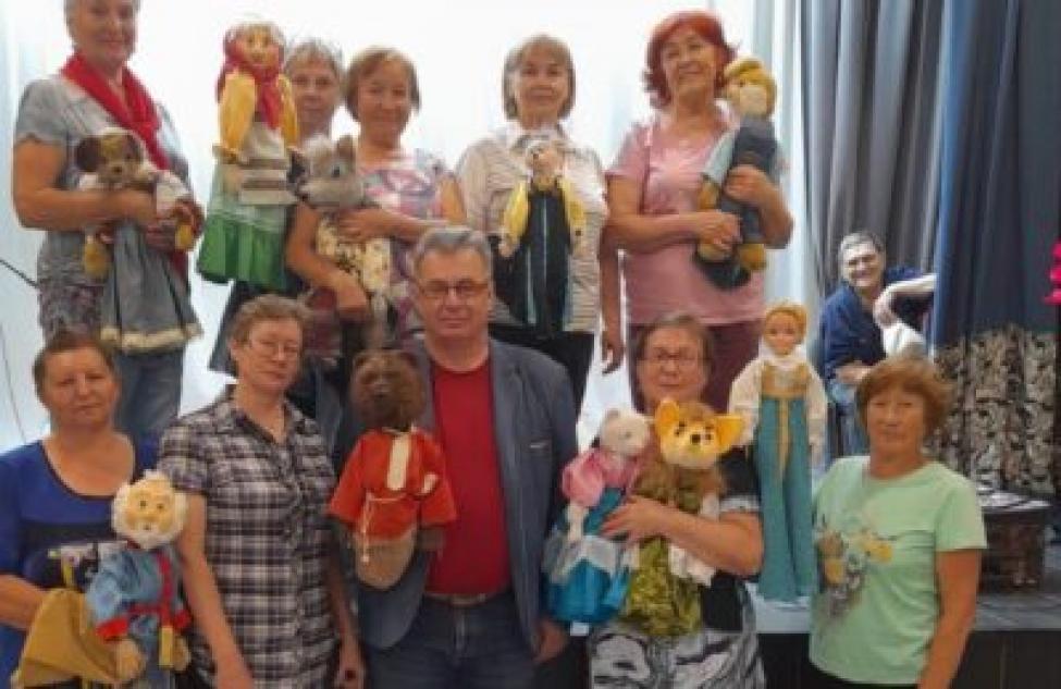 Линевский театр кукол вернулся с гастролей в Ордынском районе