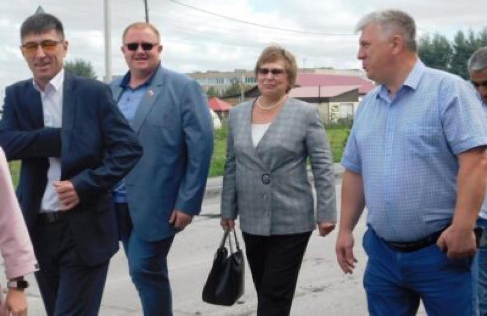 Масштабную реконструкцию в Искитимском районе курируют депутаты Заксобрания