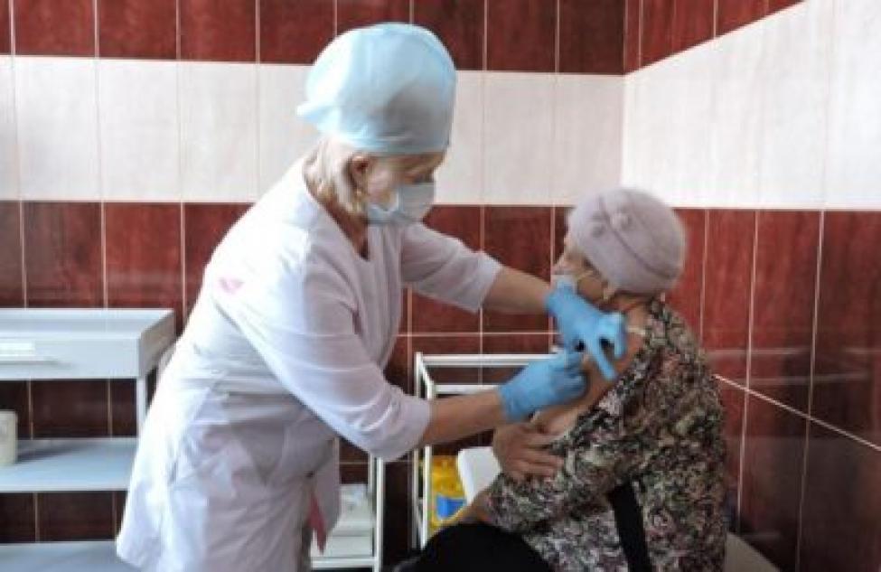 Заболеваемость ковидом с начала августа выросла более чем в два раза в Новосибирской области