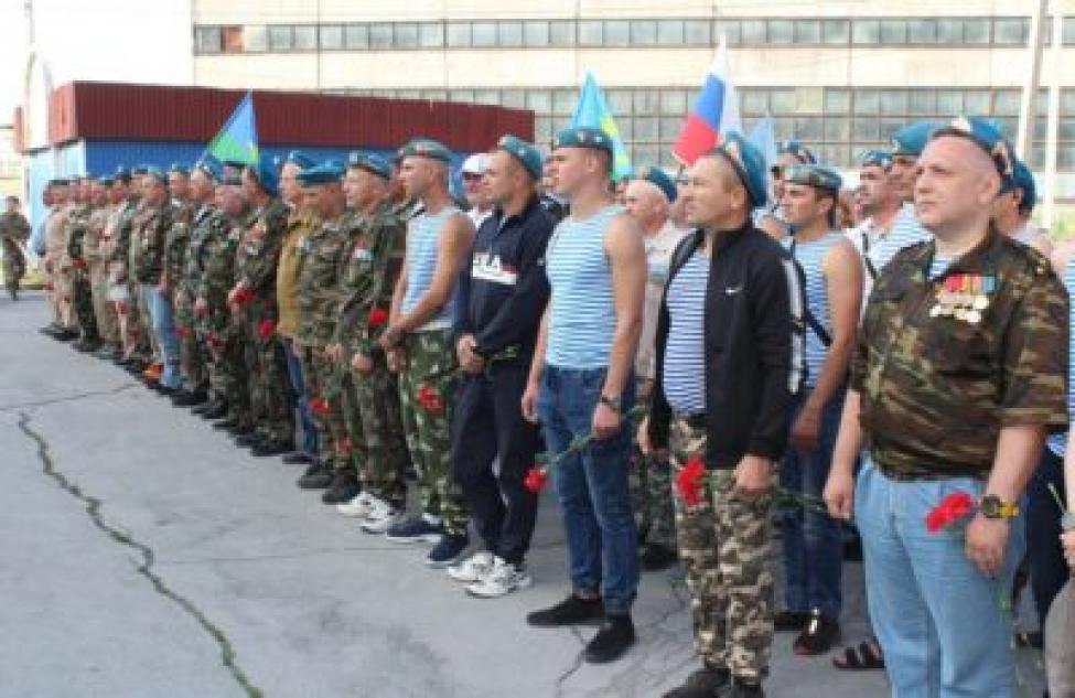 Новосибирская область везет дополнительный груз для военнослужащих-контрактников именных подразделений на Донбасс