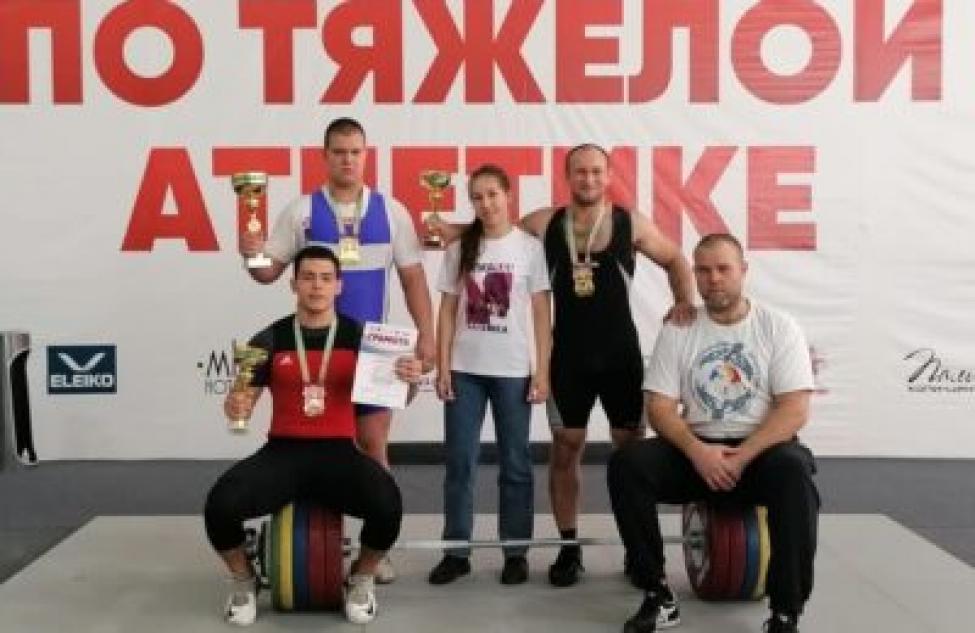 Тяжелоатлеты Искитимского района завоевали золото и бронзу Всероссийского турнира