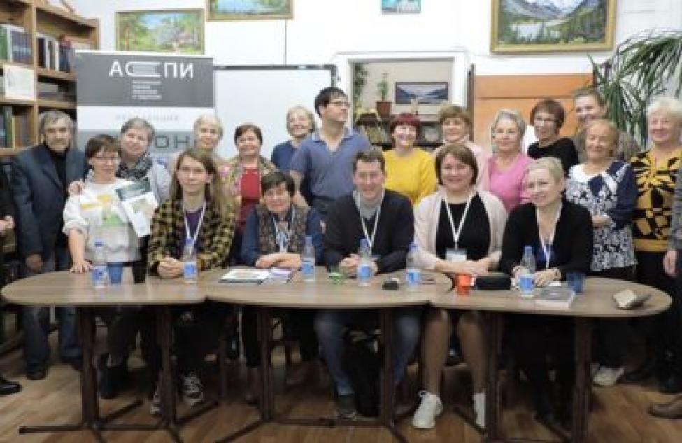 Сибирские резиденты встретились с читателями в библиотеке Линево