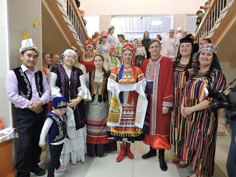 Победители фестиваля национальных культур выступили на гала-концерте в Искитимском районе - Искитимская газета