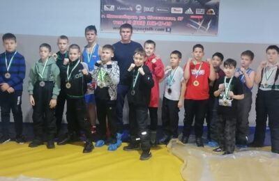 Девять золотых медалей завоевали юные боксеры Искитима