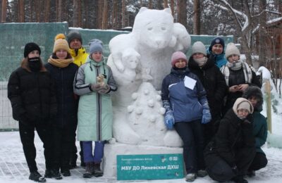 Работали как саперы: юные художники из Линево победили на конкурсе снежных скульптур в Новосибирске