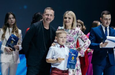 Покорили сердца жюри Всероссийского конкурса «Звезды Большой Страны» юные вокалисты из Линево
