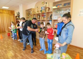 Семейный спортивный праздник в отделении реабилитации детей и подростков. Фото из архива редакции