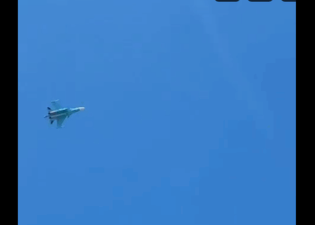 скриншот видео группы Вконтакте  
КУРСАНТЫ НСК: НВВКУ МО/НВИ ВНГ