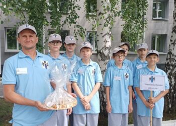 Команда Новосибирской области, руководитель Алексей Фомичев. Фотография Центр детского технического творчества СПУТНИК