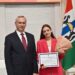 На церемонии награждения. Фотография пресс-службы правительства Новосибирской области