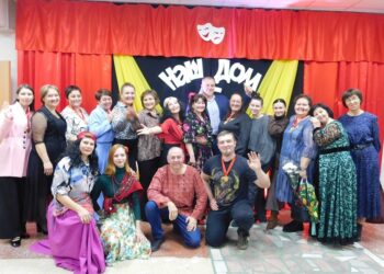 На праздничном вечере. Фото Анны Зубаревой