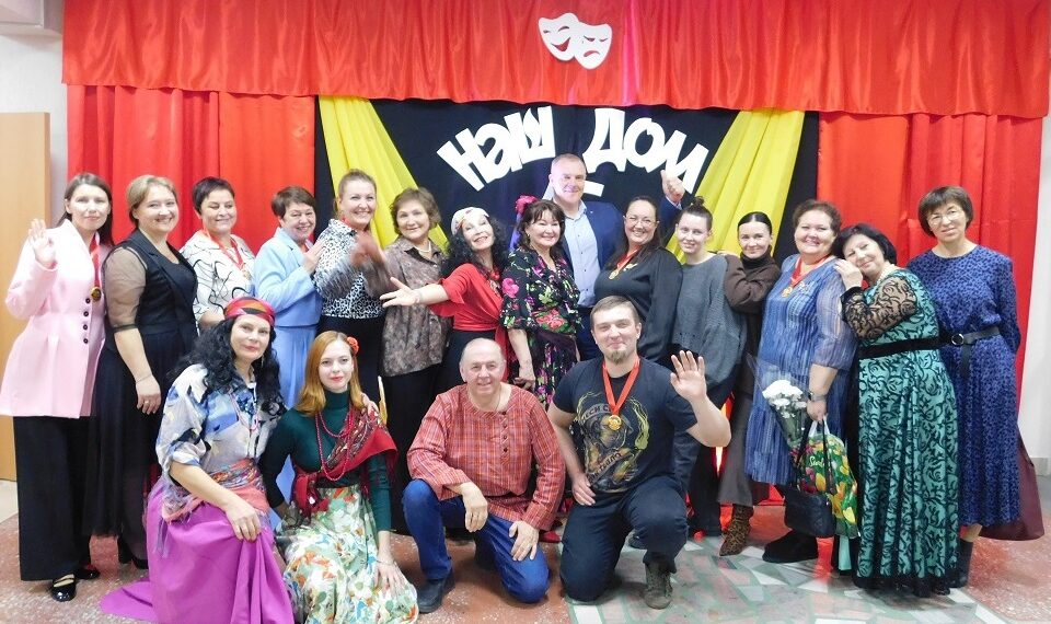 На праздничном вечере. Фото Анны Зубаревой