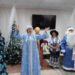 Новогоднее представление подготовили самодеятельные артисты. Фото Анны Зубаревой