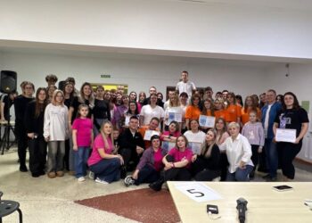 Фото пресс-службы Эл-6 Новосибирск и отдела молодежной политики администрации Искитимского района