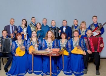 Ансамбль русских народных инструментов "Русский сувенир". Фотография Центра развития культуры Искитимского района