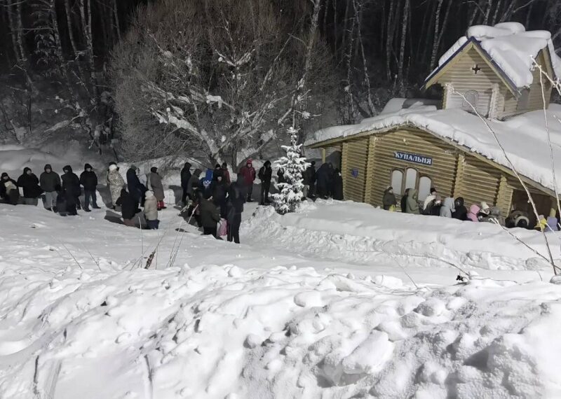 Фотографии пресс-службы администрации района, искитимской епархии