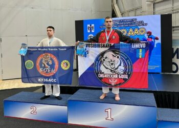 На пьедестале. Фото КСЕ "СИБИРСКИЙ БОЕЦ" р.п. Линево