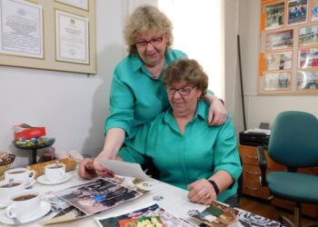 Сестры-близнецы. Фото Анны Зубаревой