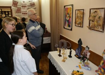 Фотография Дом культуры "Октябрь" Искитим