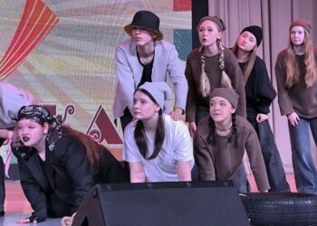 Сцена из спектакля. Фото Анны Зубаревой