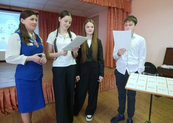 Анна Егунова в игровой форме рассказала детям о том, как правильно выбрать профессию