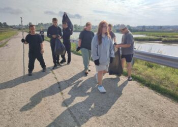 Фотография "Школа села Новолокти"