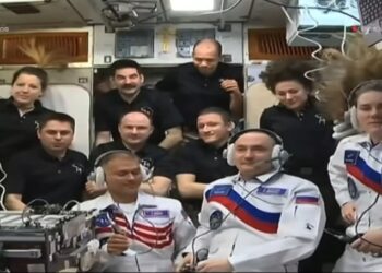Скриншот кадра видео группы "Вконтакте" Роскосмос